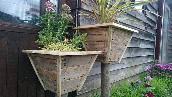 Timberanew’s Rustic Pyramid Planter