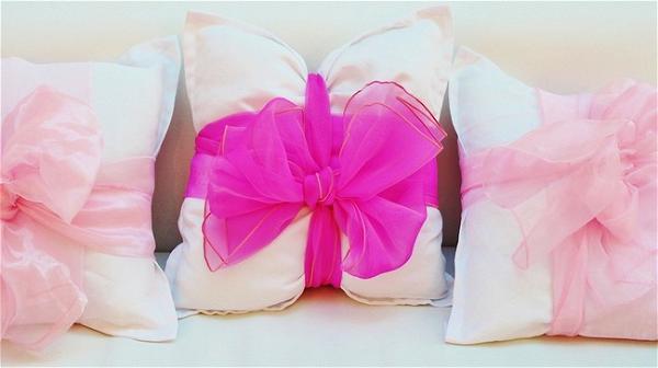 DIY No Sew Bow Pillow Covers Two Ways
