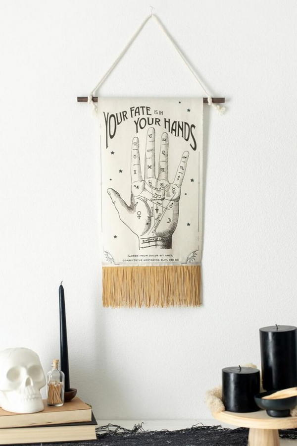 DIY Palmist Tapestry