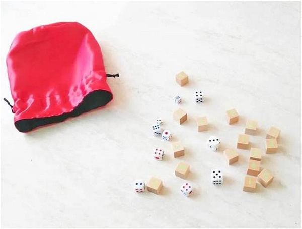 DIY Reversible Dice Bag