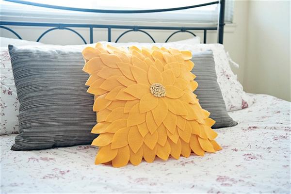 DIY Sunflower Pillow