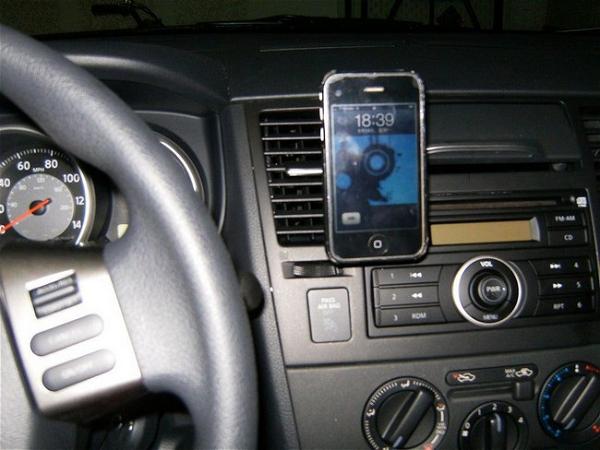 DIY iPhone Dock For Car