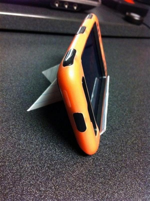 Index Card iPhone Stand