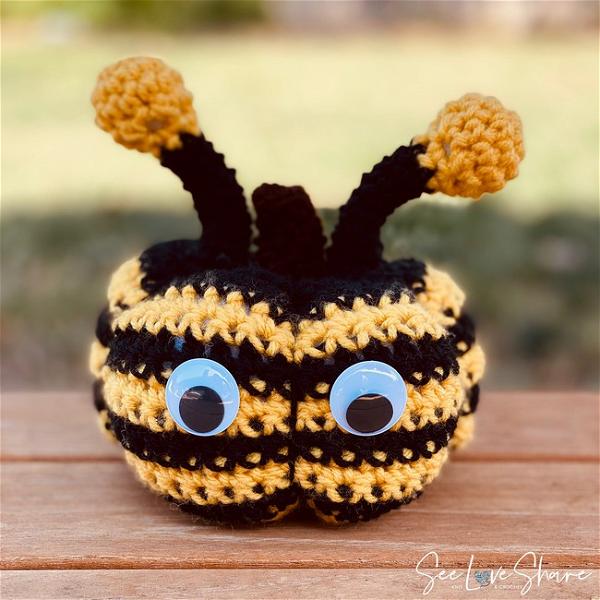 Lil Monsters Bumble Bee Pumpkin