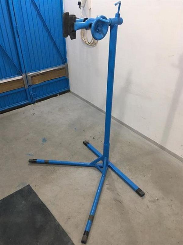 Bicycle Repair Stand