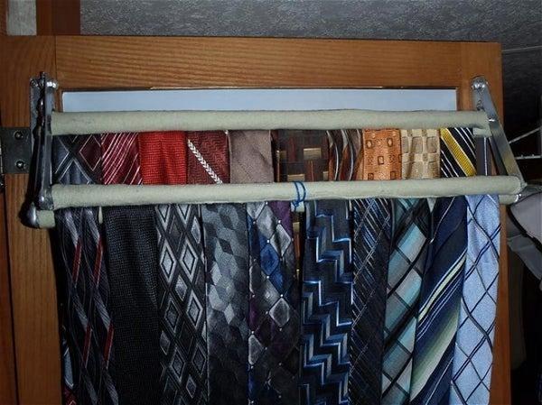 Closet Door Clamping Tie Rack