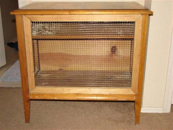 Convert End Table To Rabbit Hutch