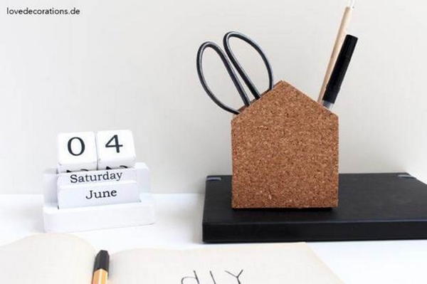 DIY Cork Pencil Holder