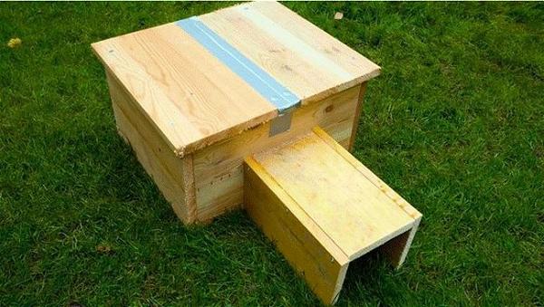 DIY Hedgehog Home Using Wood