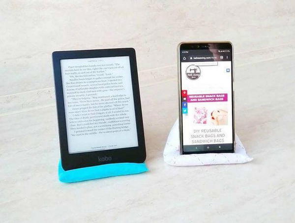 DIY Phone Pillow Stand