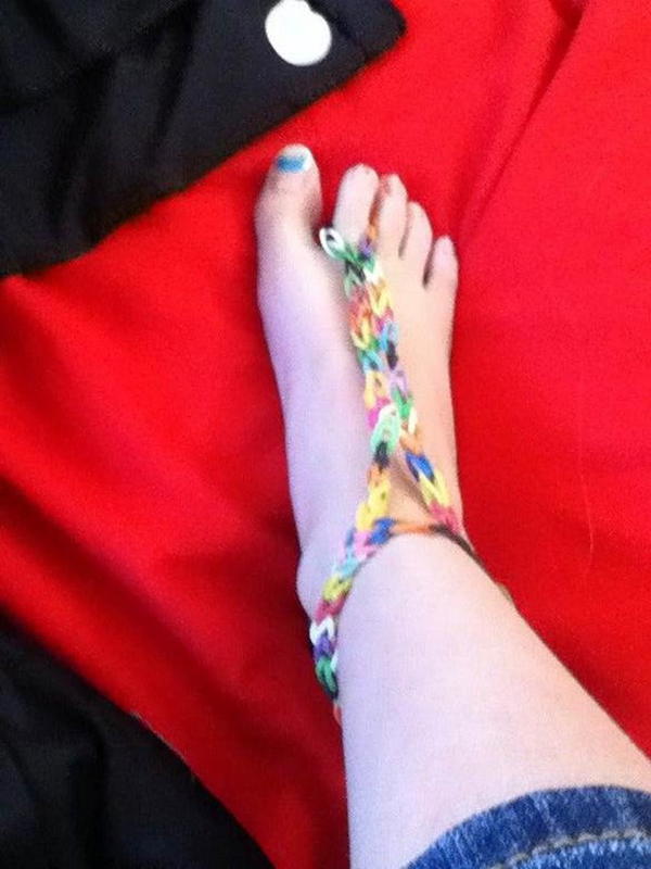 DIY Rubber Band Barefoot Sandals