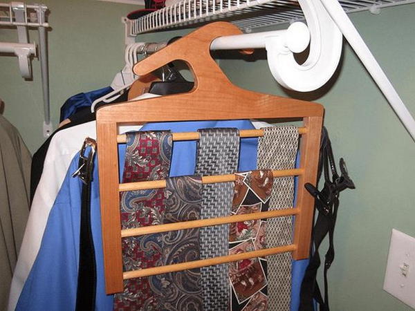 DIY Tie Rack Hanger