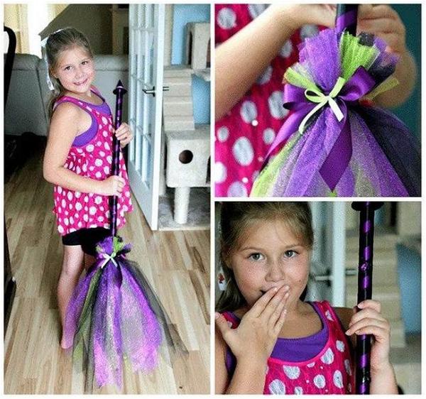 DIY Witch Broom With Tulle
