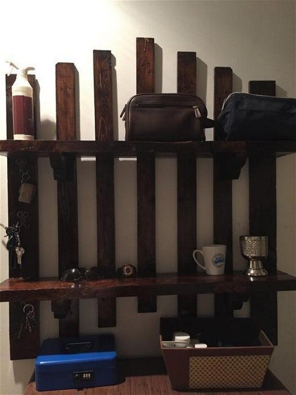 DIY Wooden Shelf