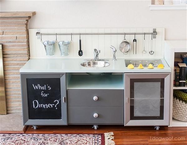 Deluxe Style Play Kitchen