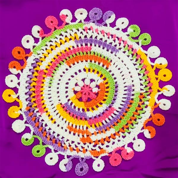 Free Crochet Cheerful Summer Doily Pattern