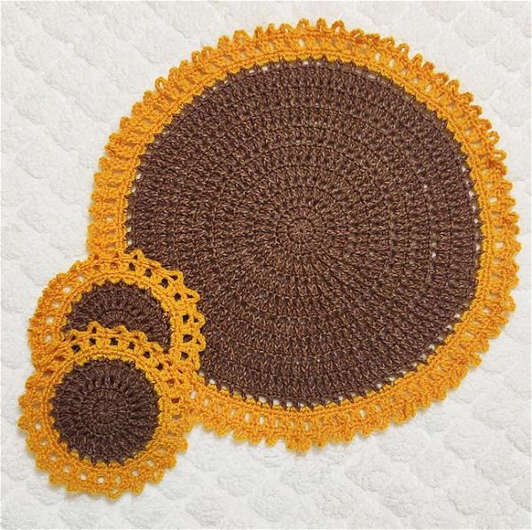Free Crochet Sunflower Tablemat Doily Pattern