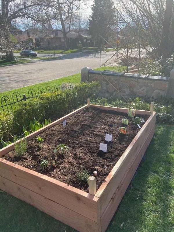 How To Make A Simple Garden Planter Box
