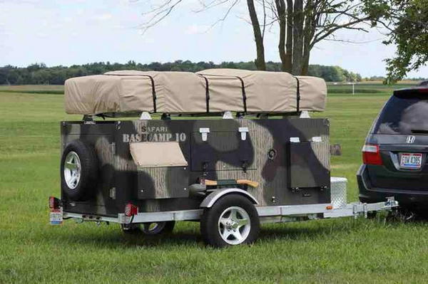 Self-Sufficient Camper Trailer