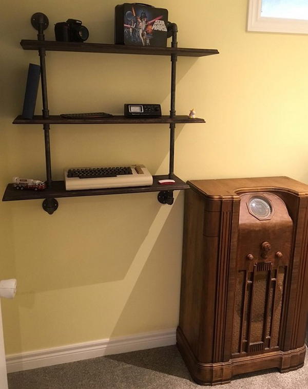 Simple DIY Pipe Shelving