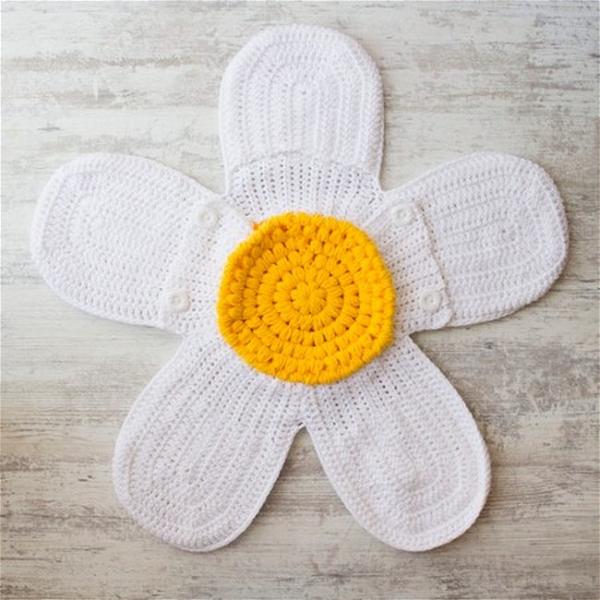 The Daisy Flower Crochet Cocoon