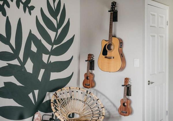 Wall Mount Guitar Holder