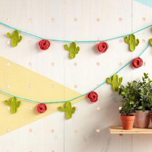 25 Free Crochet Garland Patterns - Mint Design Blog