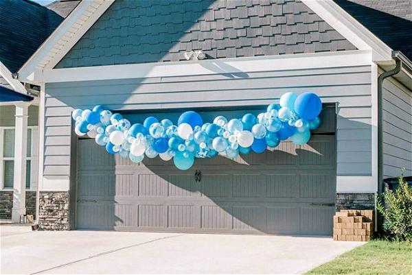 DIY Balloon Garland 1