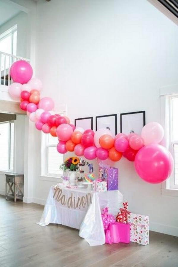 DIY Balloon Garland