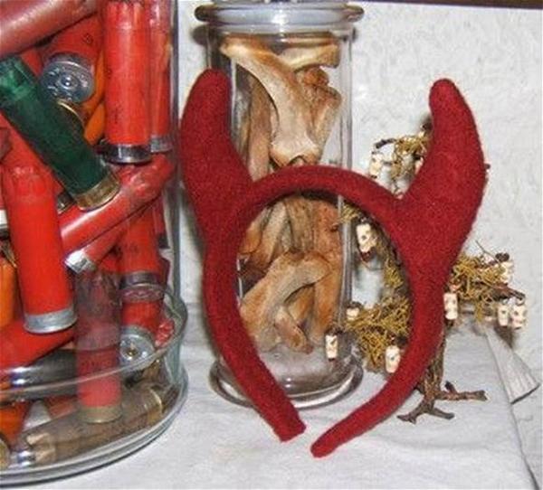 DIY Devil Horn Headband