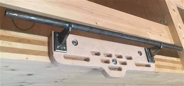 DIY Hangboard With Pull-up Bar