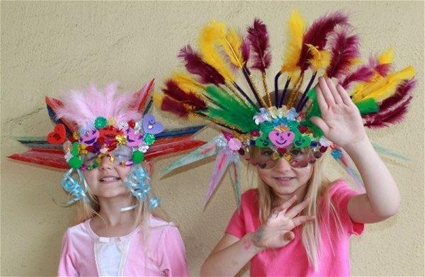 DIY Mardi Gras Mask For Kids