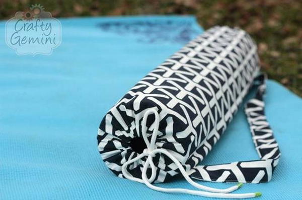 DIY Yoga Mat Bag