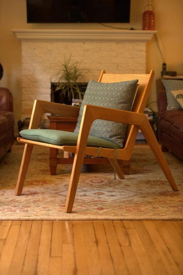 Mid Century Modern Lounge Chair