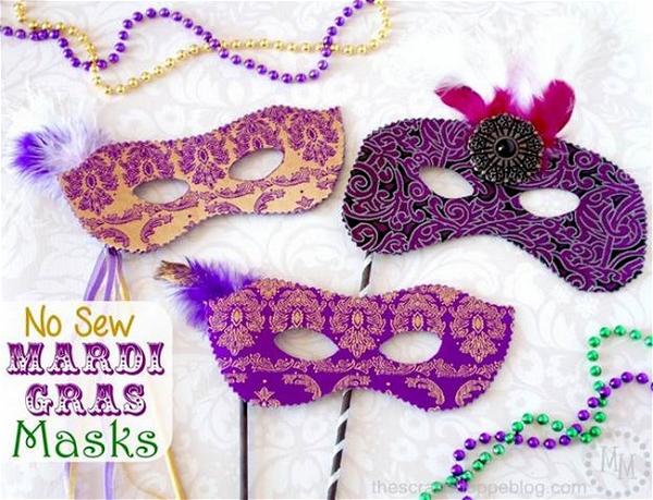 No-Sew Mardi Gras Mask