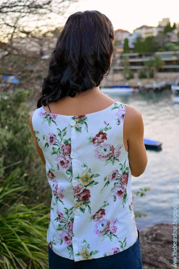 Boatneck Tank