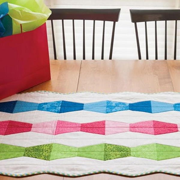 Bullseye Tumbling Table Runner Pattern