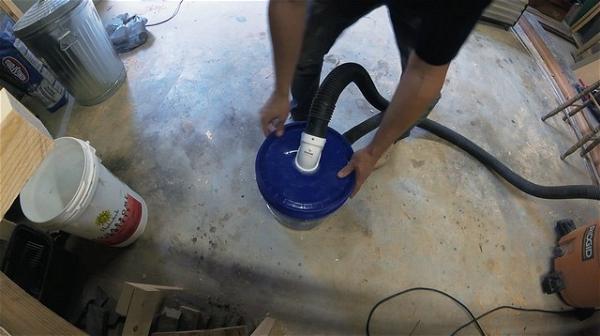 Cheap And Easy To DIY Dust Collector