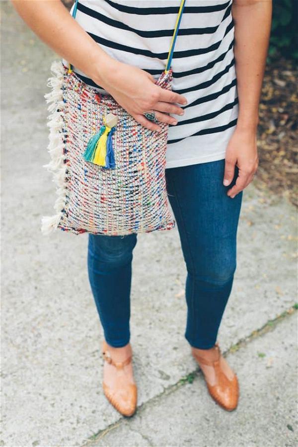 Crossbody DIY Tote From a Placemat