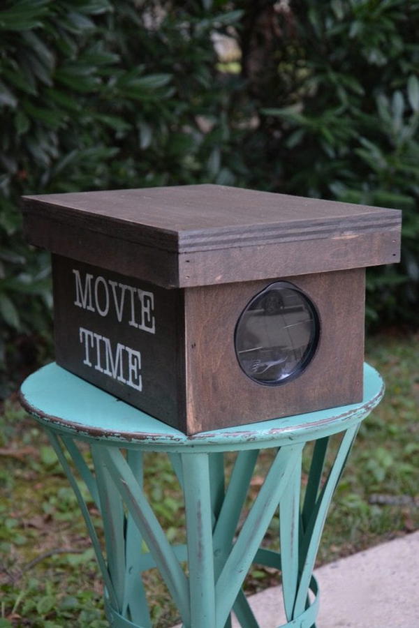 DIY Movie Projector For Smartphone