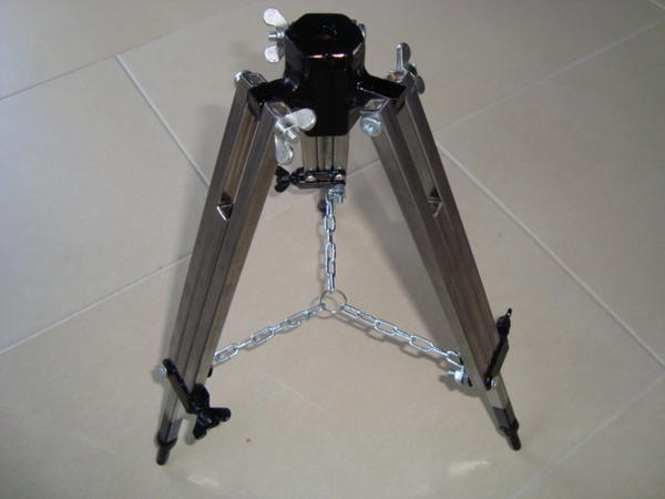 DIY Tripod Stand For Camera