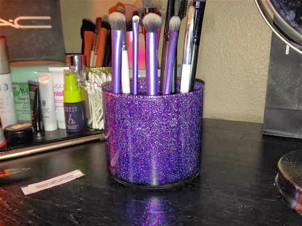 Easy To Make Makeup Brush Holder