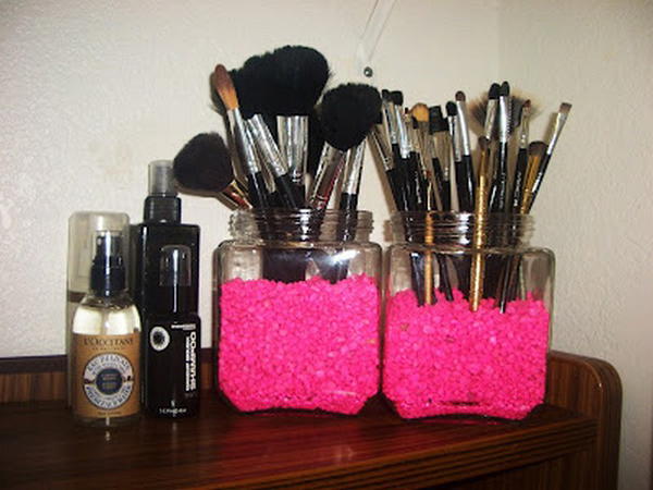 Frugal Makeup Brush Holder Plan