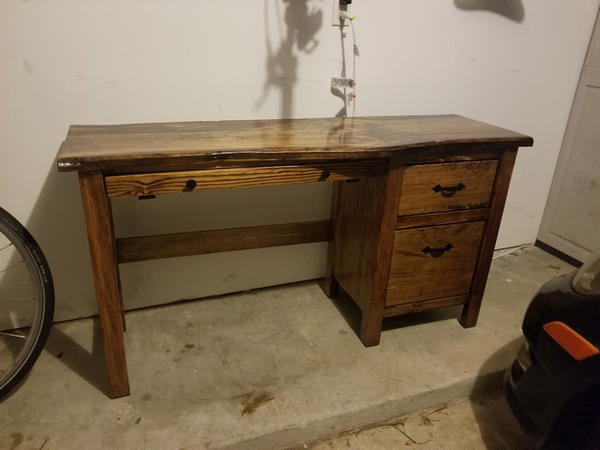 How To DIY Pinewood Desk Plan