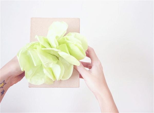 Make Gift Packaging With Pom Pom Topper