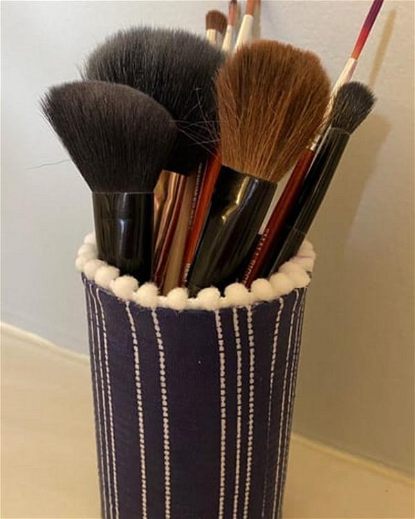Make Up Brush Holder With Soup Can