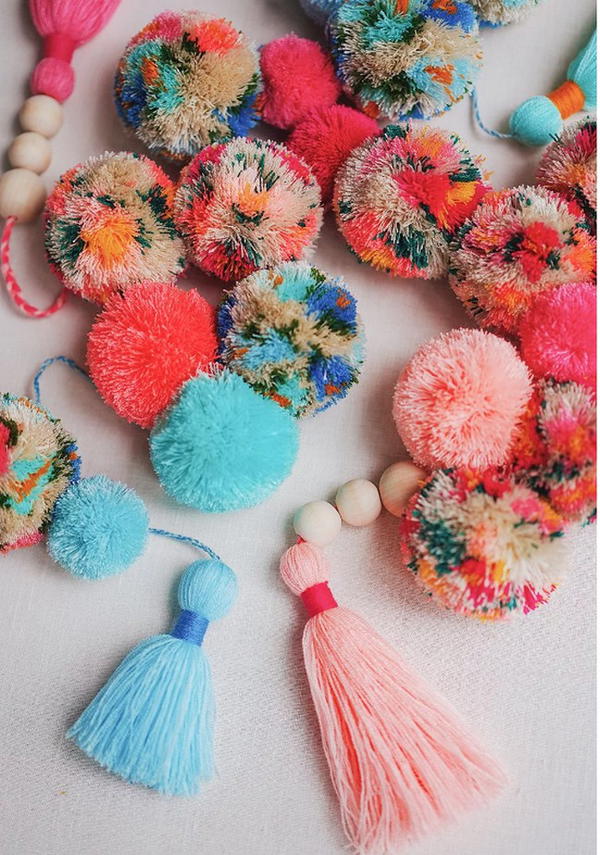 DIY The Perfect Tassel Pom Pom Garland