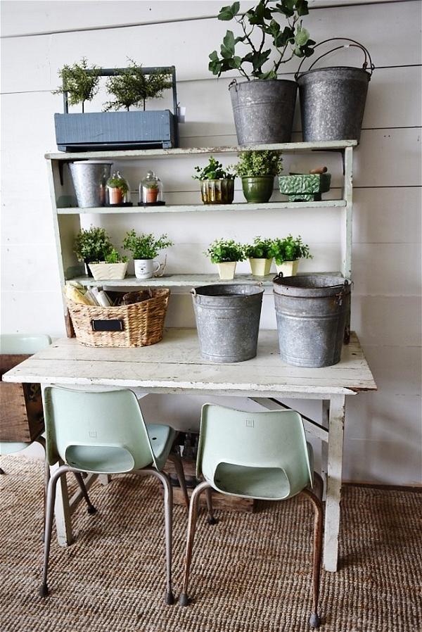 easy to make potting station