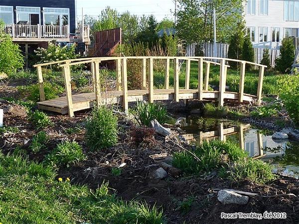 How To Build A Garden Bridge Or Arched Footbridge