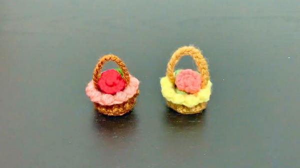Crochet Cute Mini Flower Basket Pattern